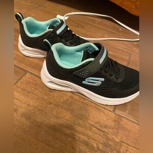 Little Girls 12.5 Sketchers Athletic shoes